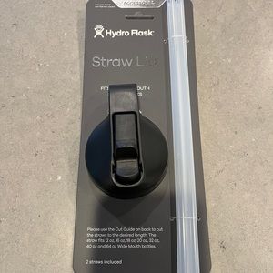 NWT Hydro Flask Wide Mouth Straw Lid in Black and 2 straws